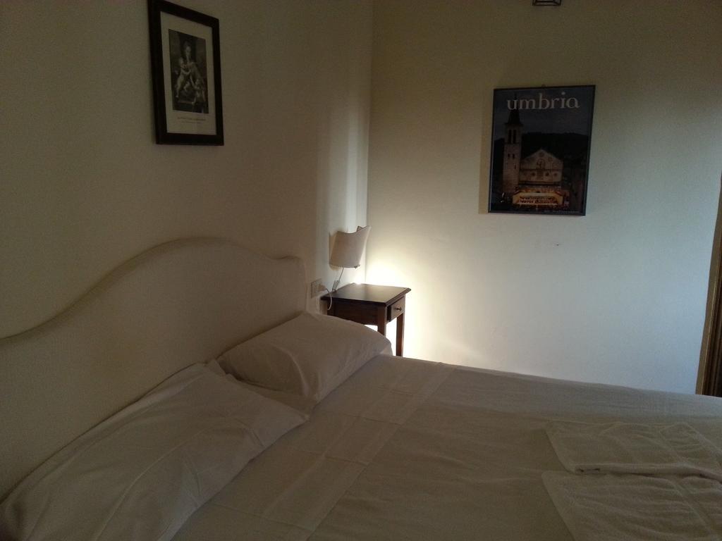 Locanda Spirito Divino Bevagna Chambre photo